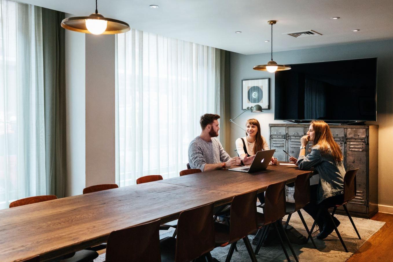 Изображение помещения для встречи