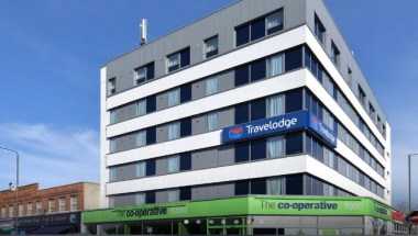 Travelodge London Raynes Park в London, GB1