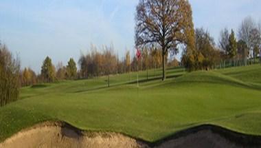 Toot Hill Golf Club в Ongar, GB1