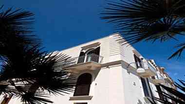 Hotel Covo Dei Saraceni a Polignano a Mare, IT