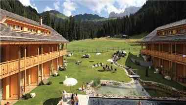 Triler - Dolomites Living Hotel a Castelrotto, IT
