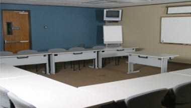 Alliance Business Center - Buskirk Avenue in Angenehmer Hügel, CA