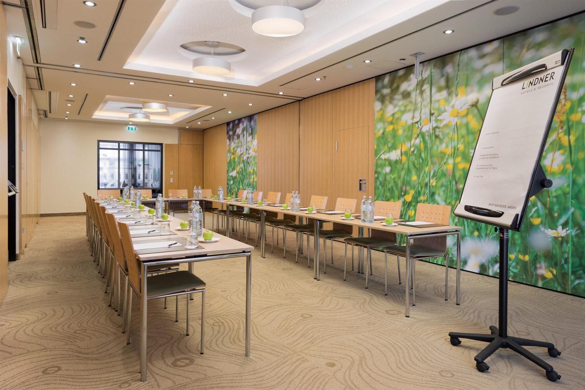 รูปสถานที่จัดงาน