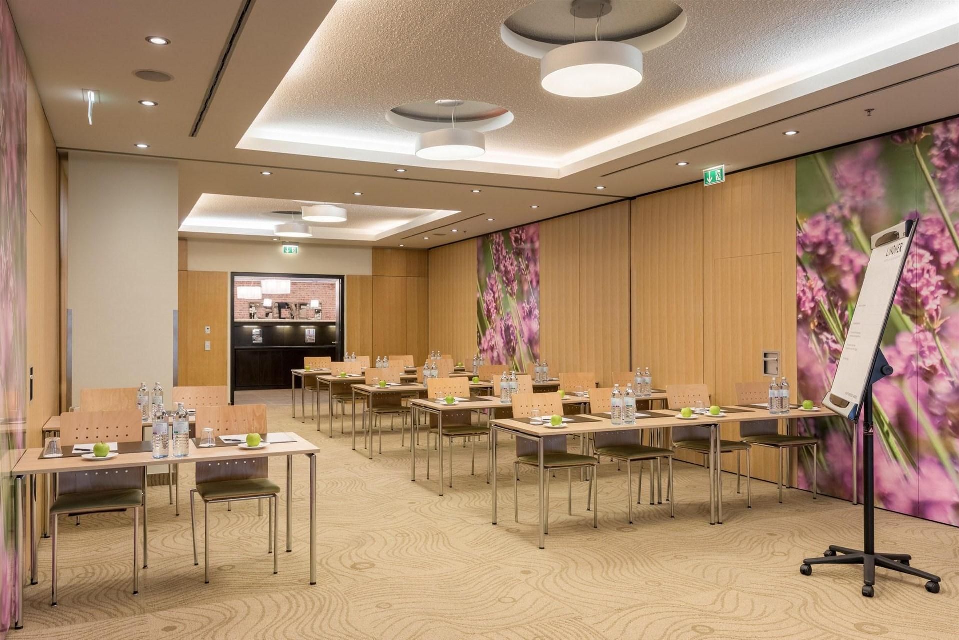 รูปสถานที่จัดงาน