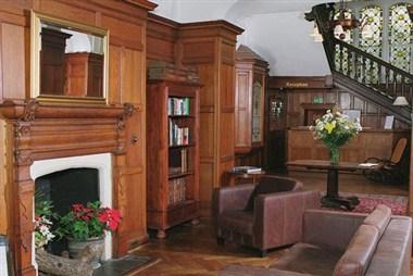 Whitesands Bay Hotel в Torpoint, GB1