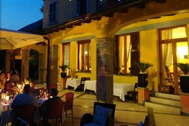 L Uliveto Restaurant в Sale Marasino, IT