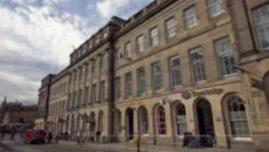 Travelodge Edinburgh Central Waterloo Place Hotel en Edimburgo, GB2