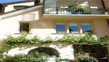 Guesthouse La Vigne в La Neuveville, CH