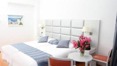 Tsokkos Silver Sands Beach Hotel i Paralimni, CY