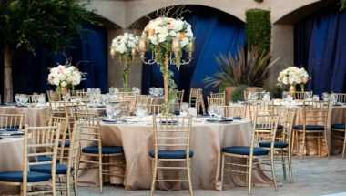 Serra Plaza i San Juan Capistrano, CA