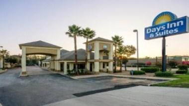 Days Inn & Suites by Wyndham Huntsville image