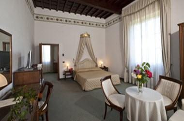 Hotel Villa San Lucchese srl em Poggibonsi, IT