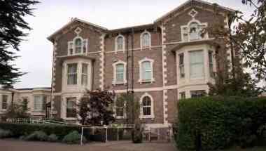 Lauriston Hotel в Weston-Super-Mare, GB1