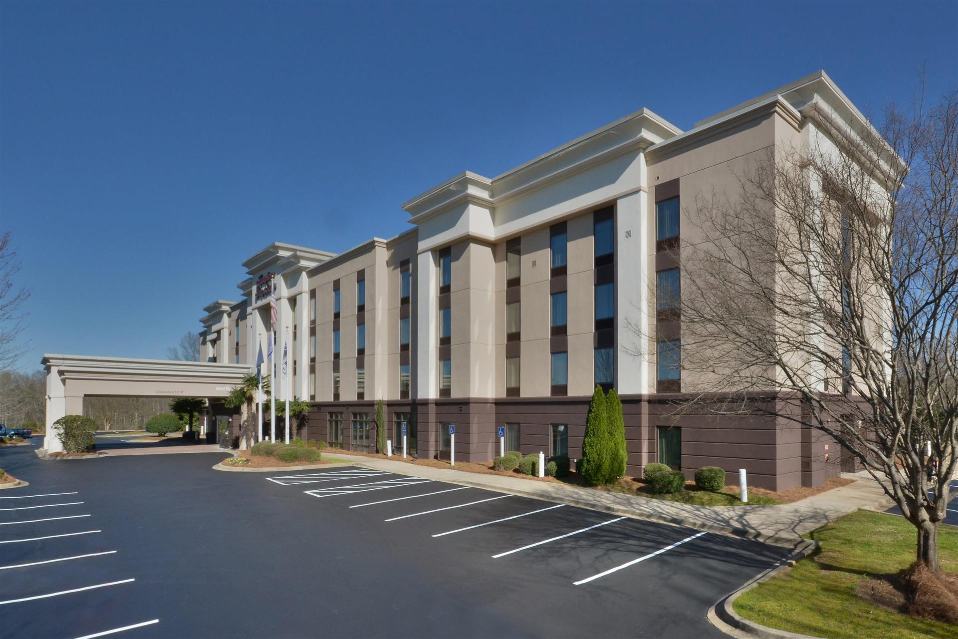 Hampton Inn & Suites Clinton - I-26 image