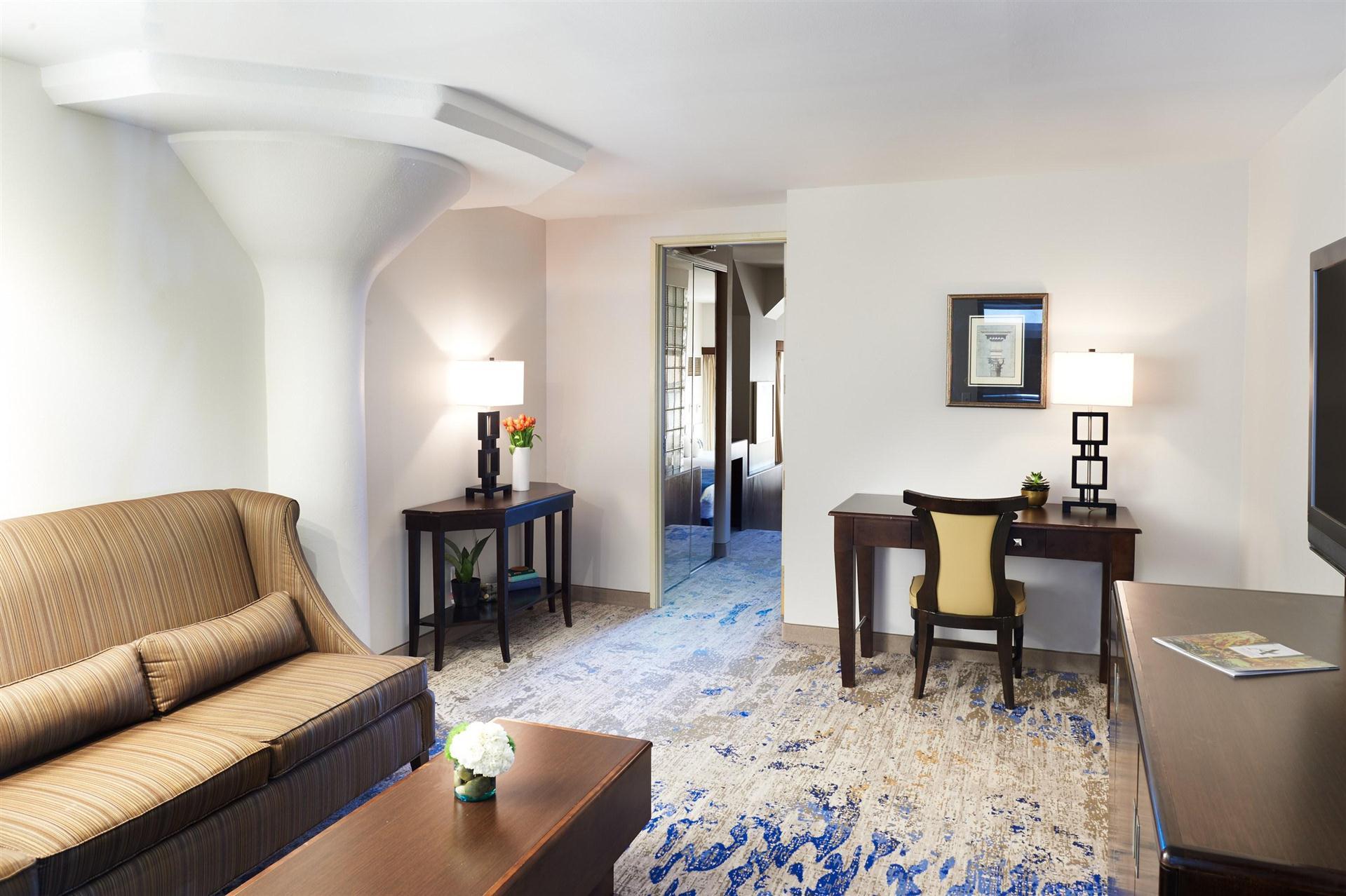 Atheneum Suite Hotel image