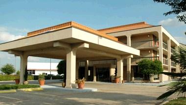 Executive Inn - Dallas image