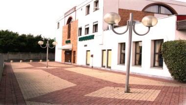 Hotel Espace Bollaert Lens in Lens, FR