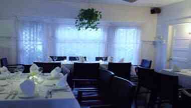 Warszawa Restaurant в Santa Monica, CA