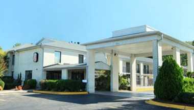 Super 8 by Wyndham Lancaster в Lancaster, SC