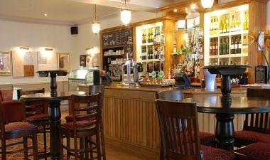 King's Head Hotel a Wimborne, GB1