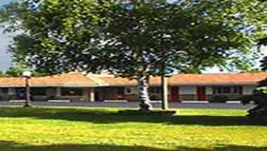 Budget Host Inn - Manistique в Manistique, MI