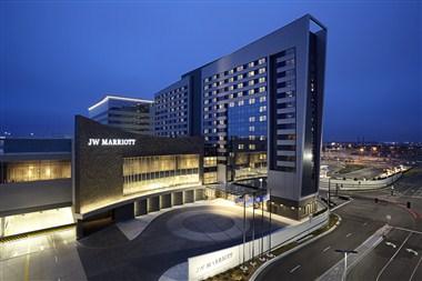 JW Marriott Minneapolis Mall of America image