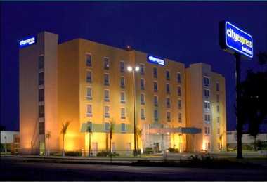 City Express by Marriott Celaya Parque em Celaya, MX