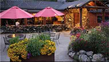 Big Sur River Inn & Restaurant в Big Sur, CA