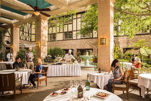 Anaheim Majestic Garden Hotel в Anaheim, CA