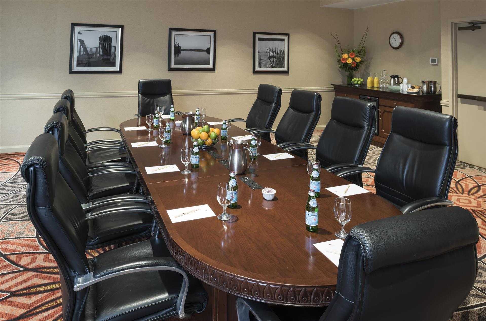 DoubleTree by Hilton Hotel Grand Rapids Airport a Grand Rapids, MI