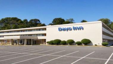 Days Inn by Wyndham Alexandria South image