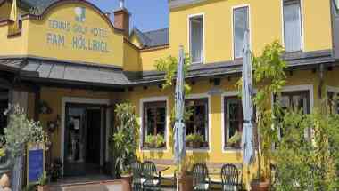 巴登, AT 的 Tennis Golf Hotel Hoellrigl