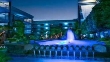 Cupertino Hotel в Cupertino, CA