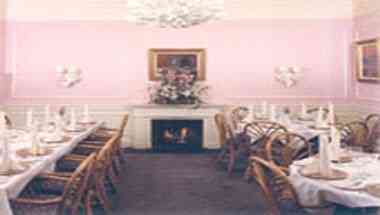 Anton & Michel в Carmel, CA