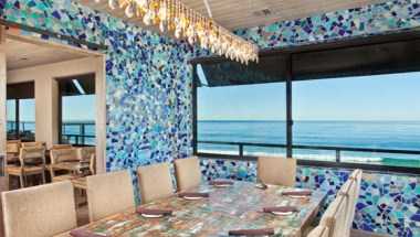 Pacific Coast Grill в Cardiff, CA