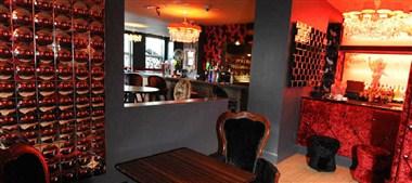 Dukes at Queens a Belfast, GB4