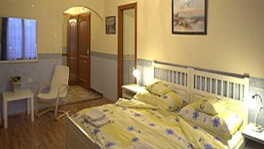 Hangya Panzio es Etterem, Csepreg, HU