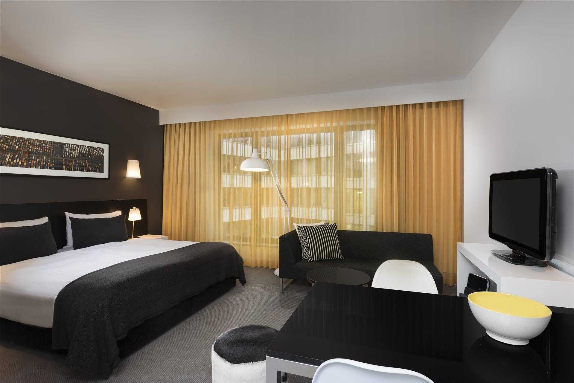 Adina Apartment Hotel Berlin Hackescher Markt en Berlín, DE