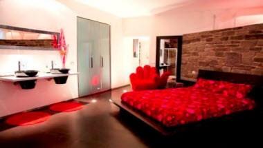 Face To Face House image