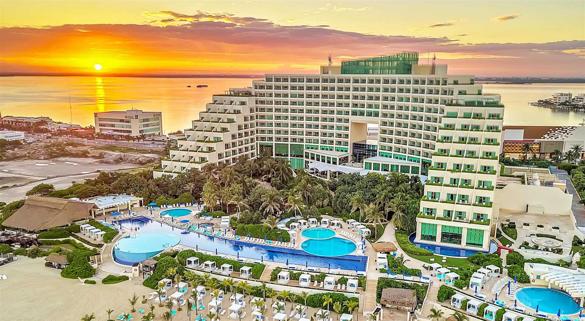 Live Aqua Cancun в Cancun, MX