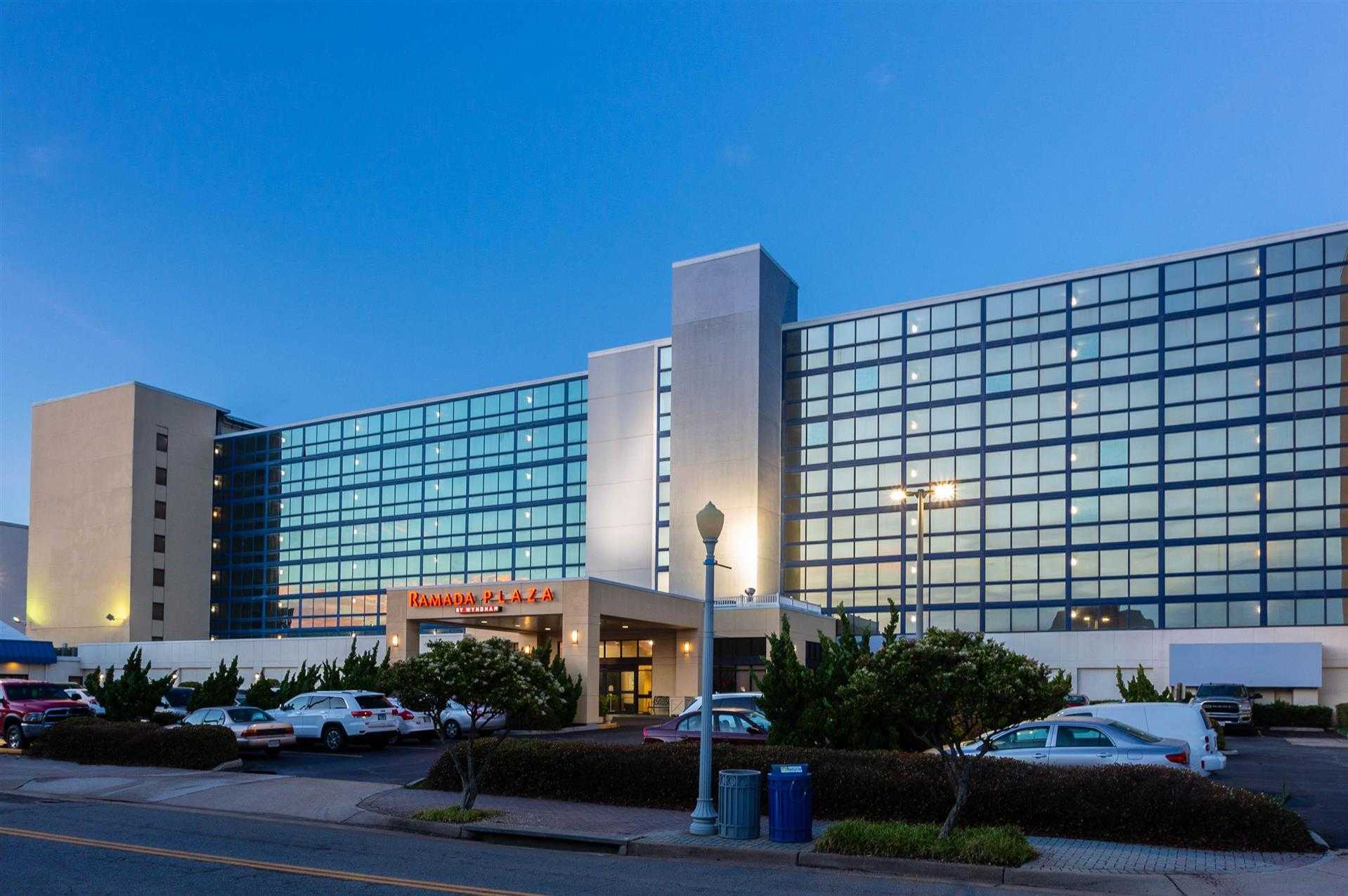 Ramada Plaza By Wyndham Virginia Beach, Virginia Beach, VA