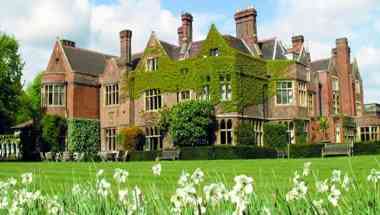 Warren House Hotel в Kingston upon Thames, GB1