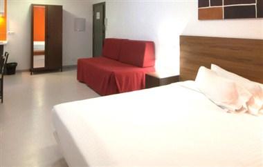 Apartamentos H2 Caceres in Cáceres, ES