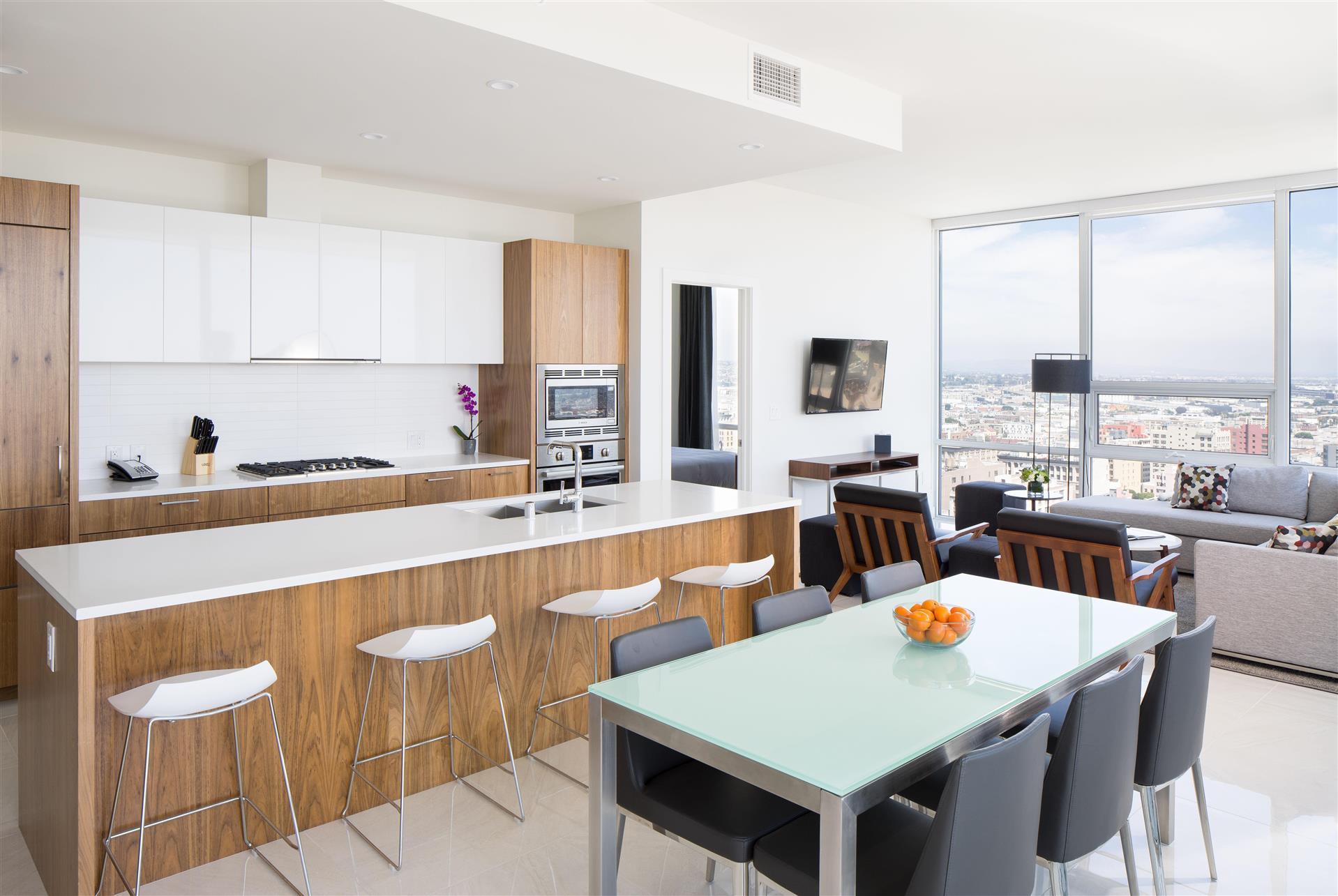 Level Los Angeles - Downtown South Olive image