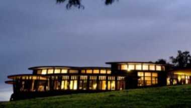 Explora Rapa Nui- Posada De Mike Rapu a Santiago, CL