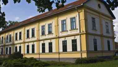 Gyula, HUにおけるElizabeth Hotel