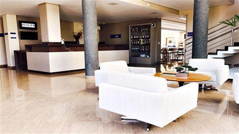 Boa Esperanca, BR 的 Racini Suites Hotel