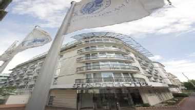 Alexander Am Zoo a Frankfurt, DE