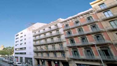 巴塞罗那, ES 的 Catalonia Plaza Catalunya