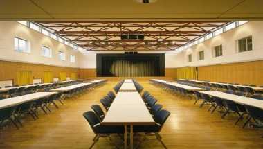 Saalbau Ronneburg в Frankfurt, DE